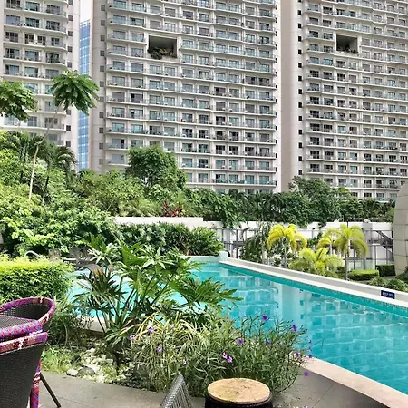 Rbr Lux Novotel Manila Hotel Residences Acqua