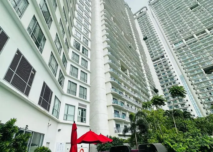 Rbr Lux Novotel Residences Acqua 5* マニラ市
