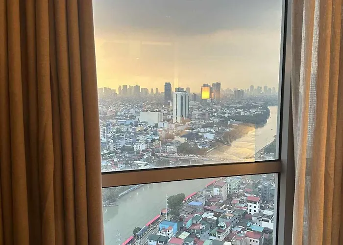 ホテル Rbr Lux Novotel Residences Acqua マニラ市