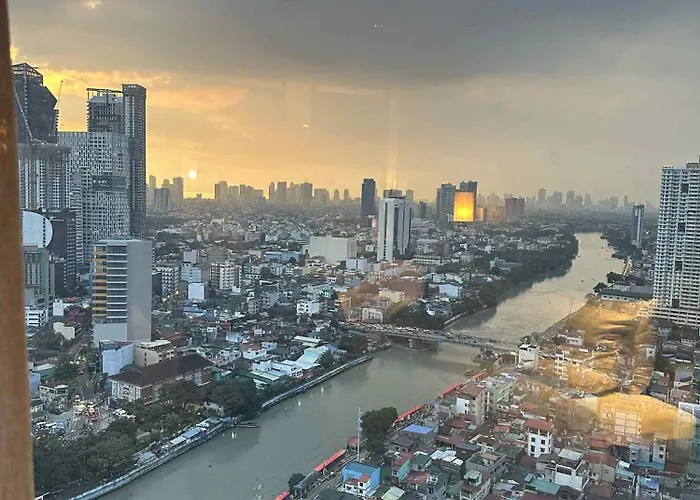 Rbr Lux Novotel Residences Acqua マニラ市