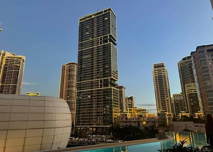 ホテル Rbr Lux Novotel Residences Acqua マニラ市