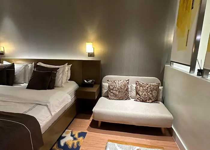 Rbr Lux Novotel Residences Acqua マニラ市