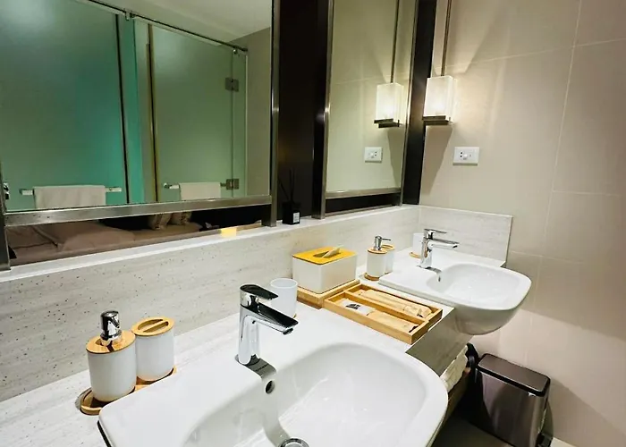 ホテル Rbr Lux Novotel Residences Acqua マニラ市