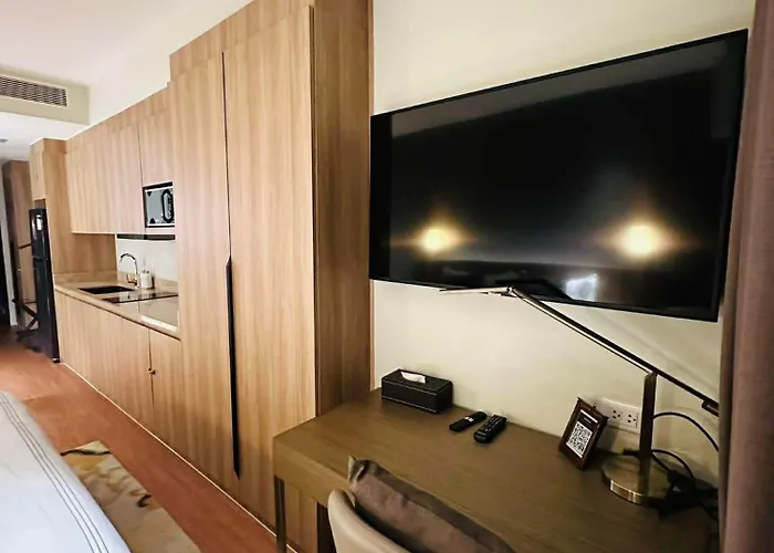 Rbr Lux Novotel Residences Acqua 5* マニラ市