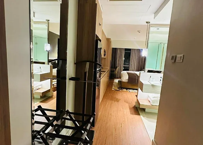 Rbr Lux Novotel Residences Acqua マニラ市